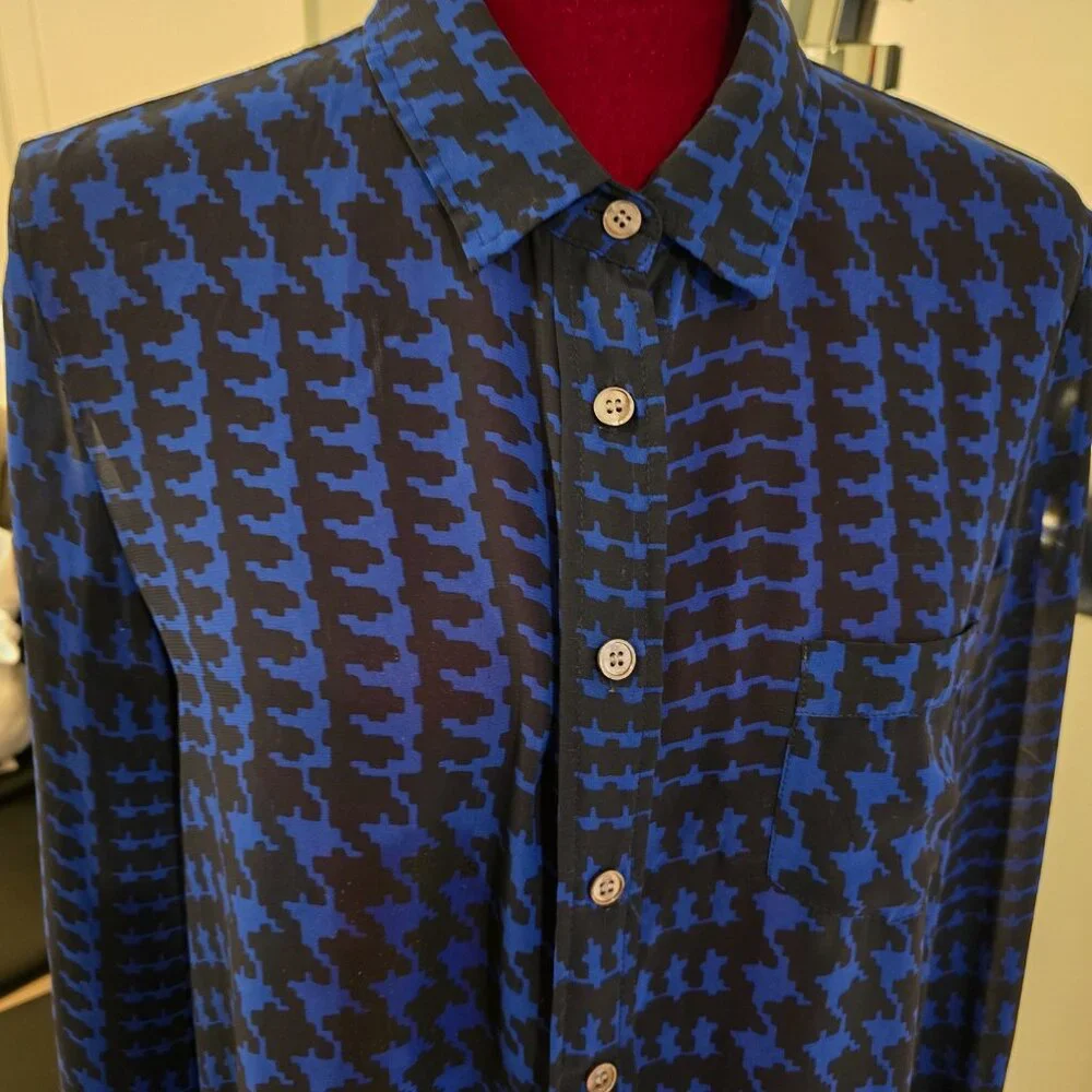 Two by Vince Camuto Long-Sleeved Blouse - Picture 3 of 5